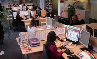 Une équipe entière se consacre à l'information pour l'orientation des jeunes.